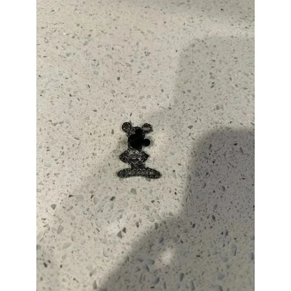 Rare Disney Pin 72493 WDW The Museum of Pin-tiquities Event Sculpture Minnie - Picture 2 of 2